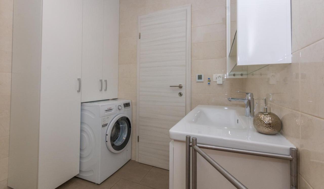 Adria Krk Apartment Krk Town Buitenkant foto