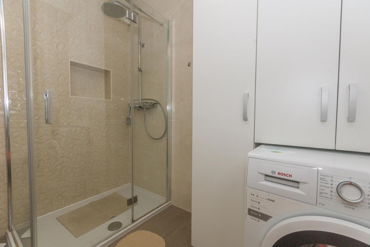 Adria Krk Apartment Krk Town Buitenkant foto