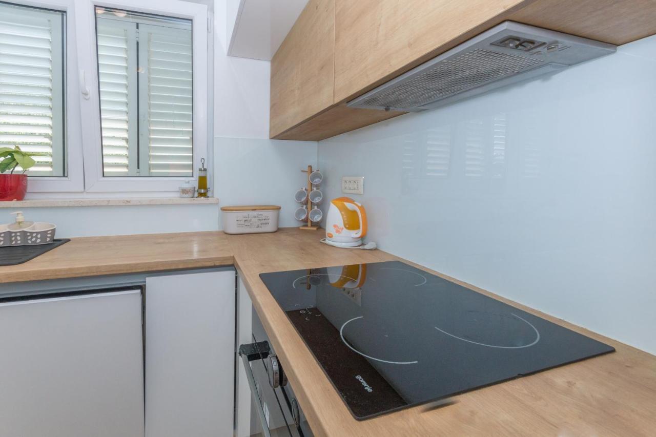 Adria Krk Apartment Krk Town Buitenkant foto