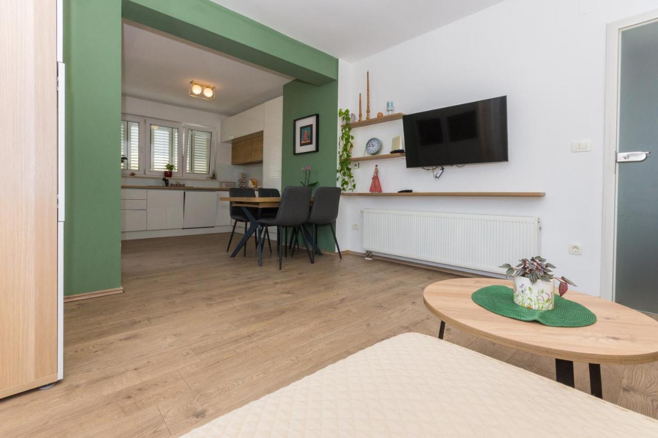 Adria Krk Apartment Krk Town Buitenkant foto
