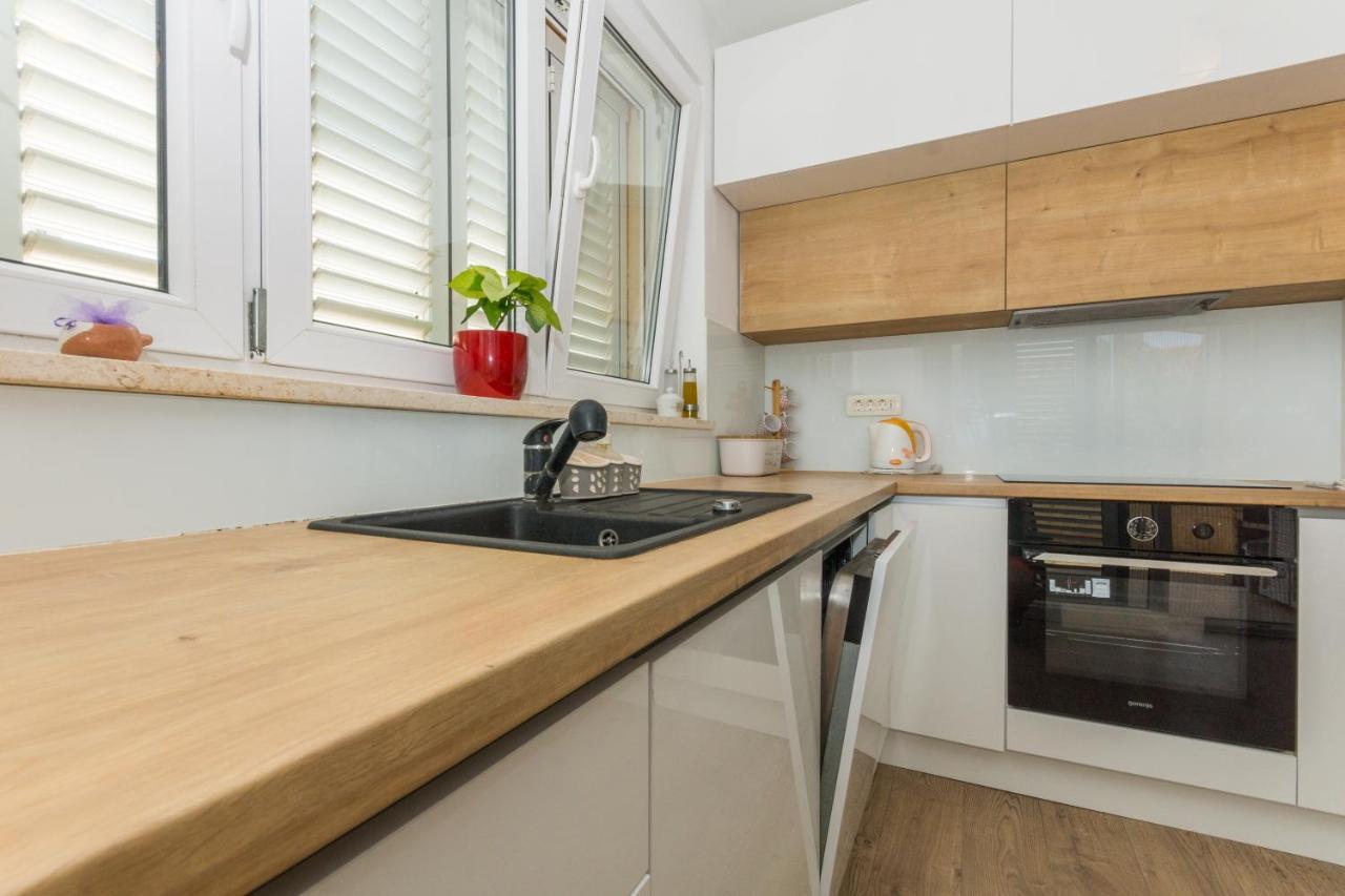 Adria Krk Apartment Krk Town Buitenkant foto