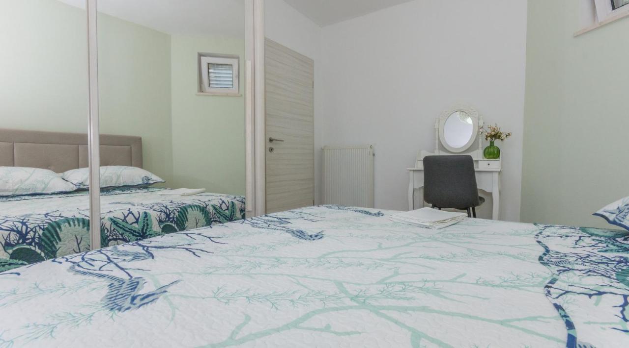 Adria Krk Apartment Krk Town Buitenkant foto